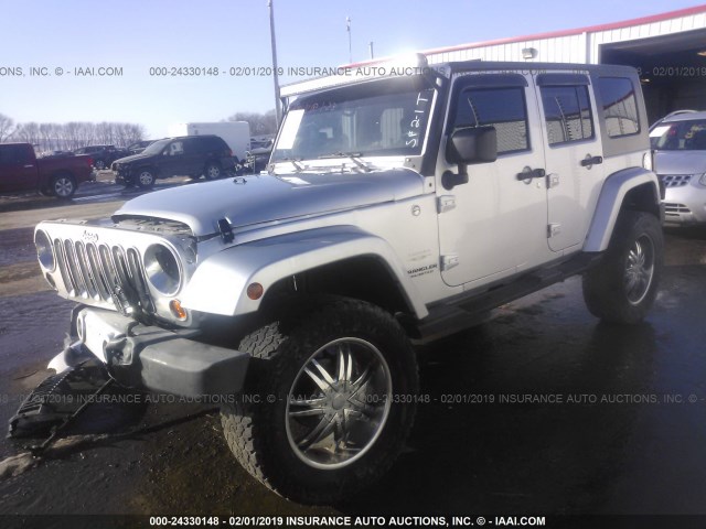 1J4GA59188L571924 - 2008 JEEP WRANGLER UNLIMITE SAHARA SILVER photo 2