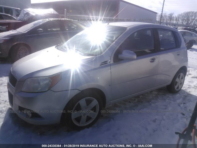 KL1TG66E19B385298 - 2009 CHEVROLET AVEO LT SILVER photo 2