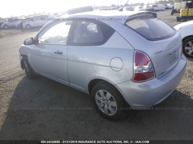 KMHCM36C18U067436 - 2008 HYUNDAI ACCENT GS SILVER photo 3