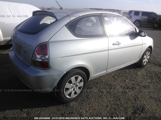 KMHCM36C18U067436 - 2008 HYUNDAI ACCENT GS SILVER photo 4