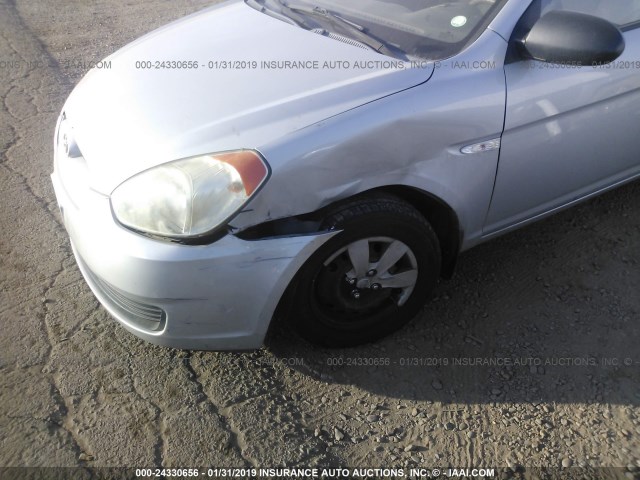 KMHCM36C18U067436 - 2008 HYUNDAI ACCENT GS SILVER photo 6