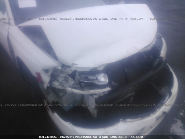 2T1CF22P01C455228 - 2001 TOYOTA CAMRY SOLARA SE/SLE WHITE photo 6