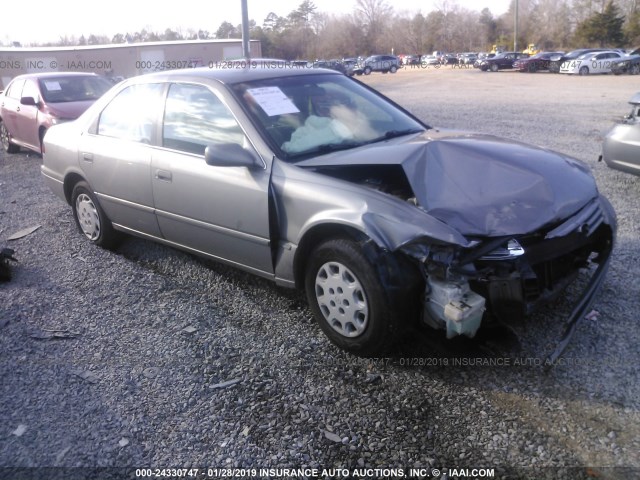 4T1BG22K5WU346198 - 1998 TOYOTA CAMRY CE/LE/XLE GRAY photo 1