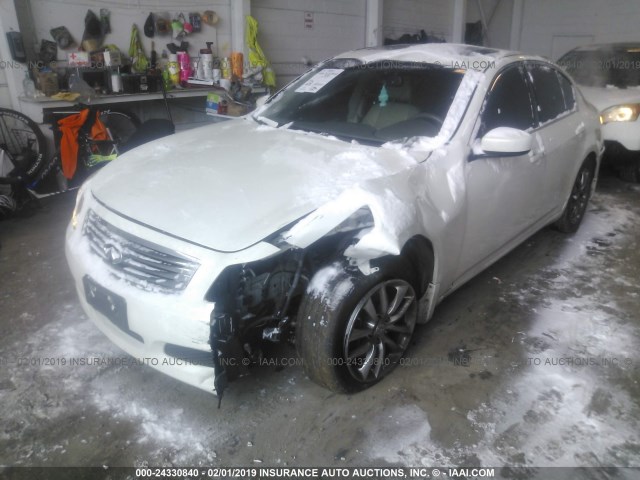 JNKCV61F09M356361 - 2009 INFINITI G37 WHITE photo 6