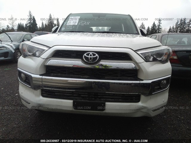 JTEBU5JR0H5427390 - 2017 TOYOTA 4RUNNER SR5 PREM/LTDL/TRAIL/TRD WHITE photo 6