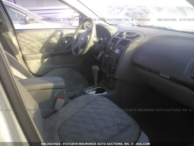 1G1ZT54844F115420 - 2004 CHEVROLET MALIBU LS SILVER photo 5