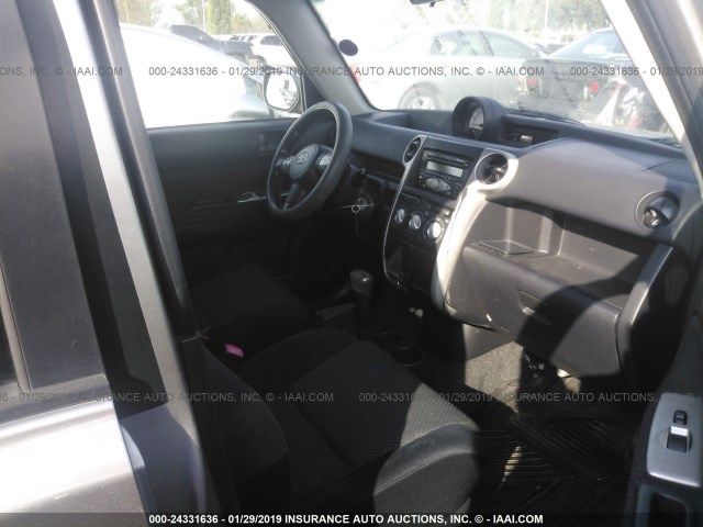 JTLKT324264093935 - 2006 TOYOTA SCION XB SILVER photo 5