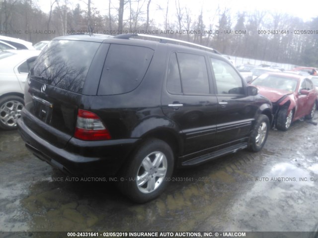 4JGAB57E75A555411 - 2005 MERCEDES-BENZ ML 350 BLACK photo 4