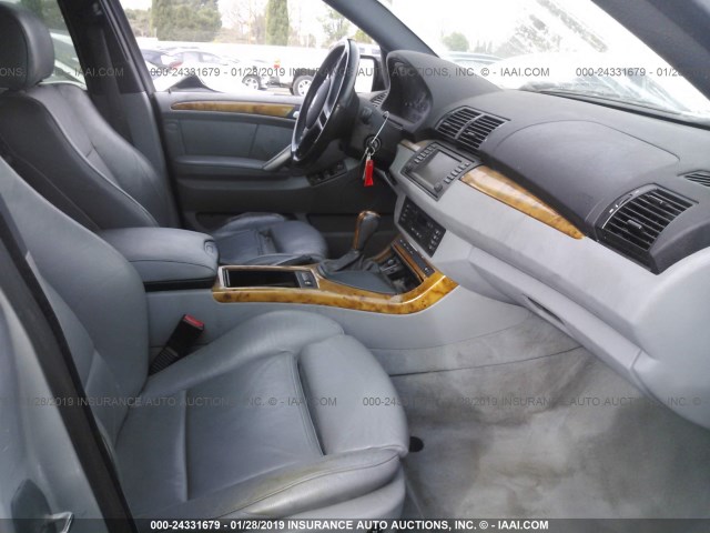 5UXFB33513LH44319 - 2003 BMW X5 4.4I SILVER photo 5