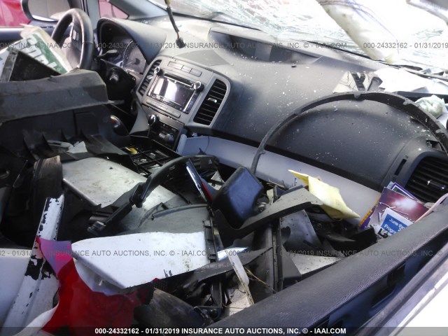 4T3ZK3BB8BU046322 - 2011 TOYOTA VENZA WHITE photo 5