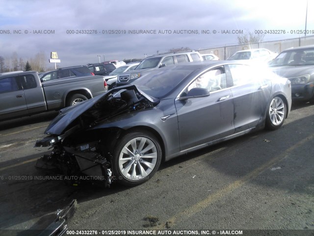 5YJSA1E26JF254501 - 2018 TESLA MODEL S GRAY photo 2