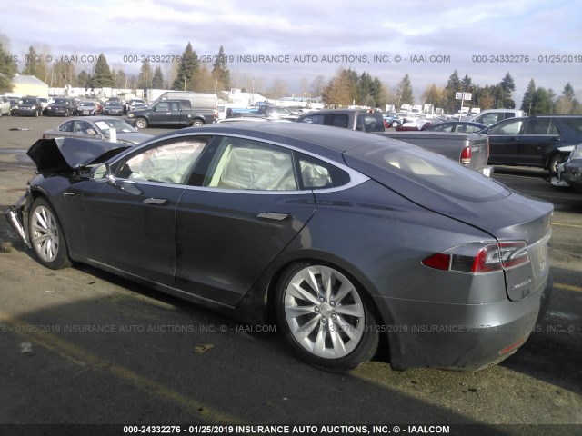 5YJSA1E26JF254501 - 2018 TESLA MODEL S GRAY photo 3