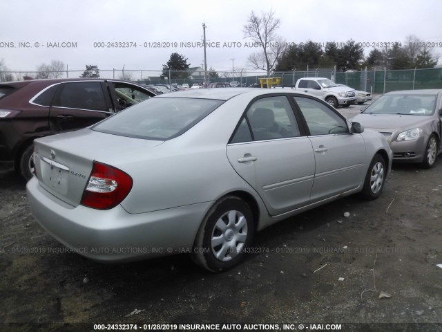 4T1BE32K82U028629 - 2002 TOYOTA CAMRY LE/XLE/SE SILVER photo 4