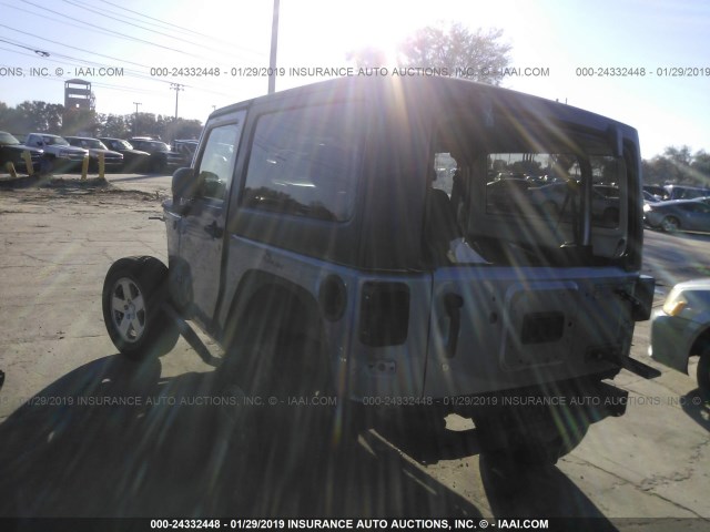 1C4AJWAGXFL638568 - 2015 JEEP WRANGLER SPORT SILVER photo 3