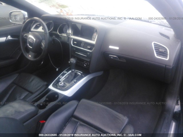 WAUVVAFR5AA008753 - 2010 AUDI S5 PRESTIGE BLACK photo 5