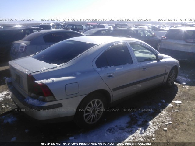 YV1RS61T342327056 - 2004 VOLVO S60 SILVER photo 4