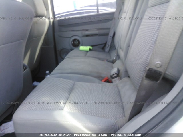 1J8HG48K16C197112 - 2006 JEEP COMMANDER SILVER photo 8