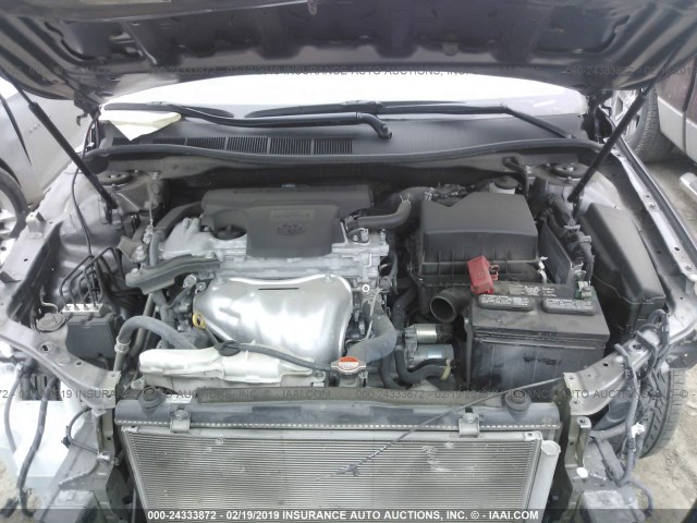 4T1BF1FK4GU537622 - 2016 TOYOTA CAMRY LE/XLE/SE/XSE SILVER photo 10