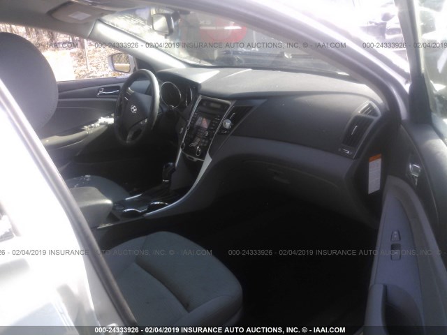 KMHEC4A43DA078919 - 2013 HYUNDAI SONATA HYBRID SILVER photo 5