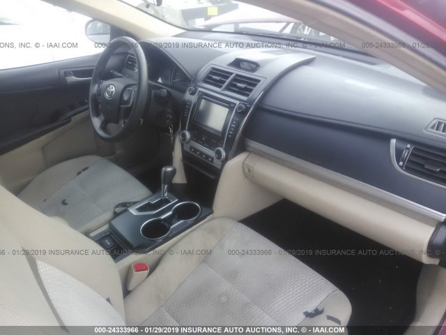 4T1BF1FK4CU578505 - 2012 TOYOTA CAMRY SE/LE/XLE RED photo 5