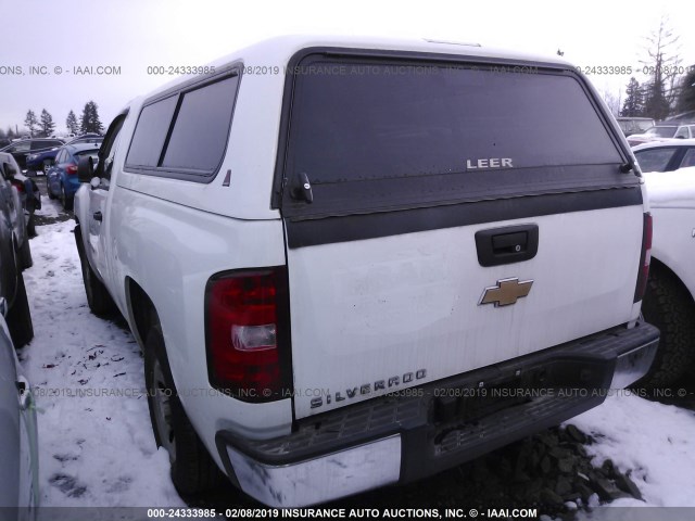 1GCEC14X38Z173657 - 2008 CHEVROLET SILVERADO C1500 WHITE photo 3