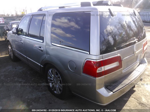 5LMFU28568LJ00858 - 2008 LINCOLN NAVIGATOR SILVER photo 3