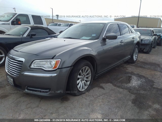 2C3CCAAG3CH202647 - 2012 CHRYSLER 300 GRAY photo 2