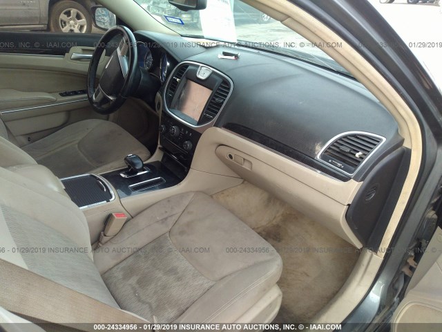 2C3CCAAG3CH202647 - 2012 CHRYSLER 300 GRAY photo 5