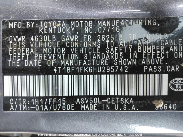 4T1BF1FK6HU295742 - 2017 TOYOTA CAMRY LE/XLE/SE/XSE GRAY photo 9