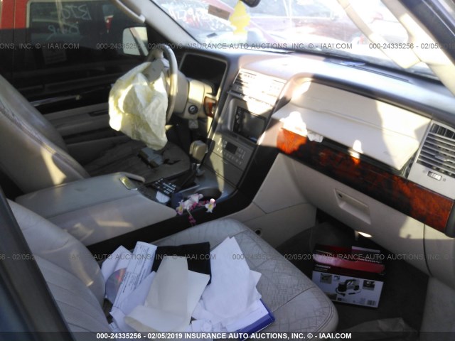 5LMFU28R73LJ30723 - 2003 LINCOLN NAVIGATOR GRAY photo 5