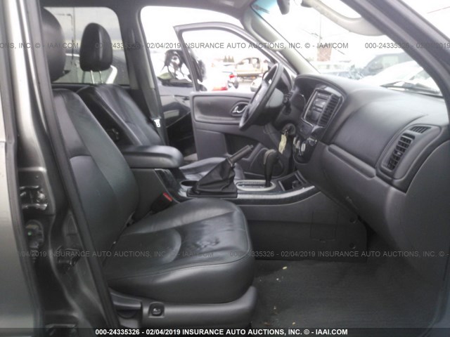 4F2CZ96186KM24935 - 2006 MAZDA TRIBUTE S GRAY photo 5