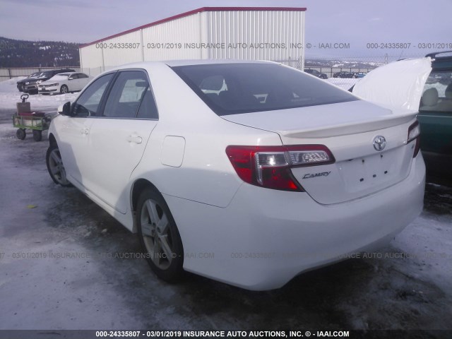 4T1BF1FK0EU840216 - 2014 TOYOTA CAMRY L/SE/LE/XLE 白色 照片 3
