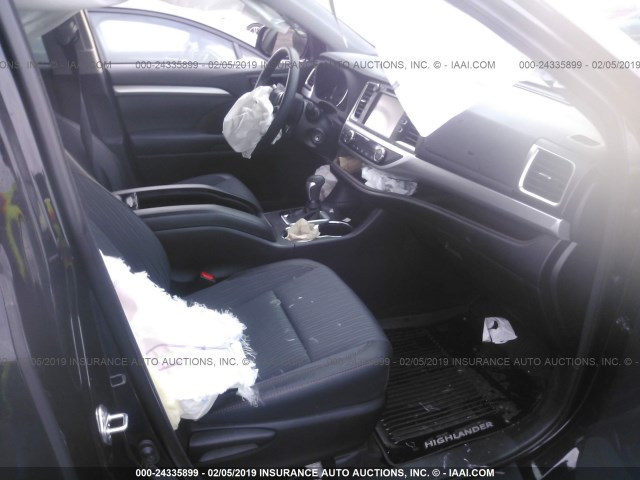 5TDBZRFH9JS907926 - 2018 TOYOTA HIGHLANDER LE/LE PLUS BLACK photo 5