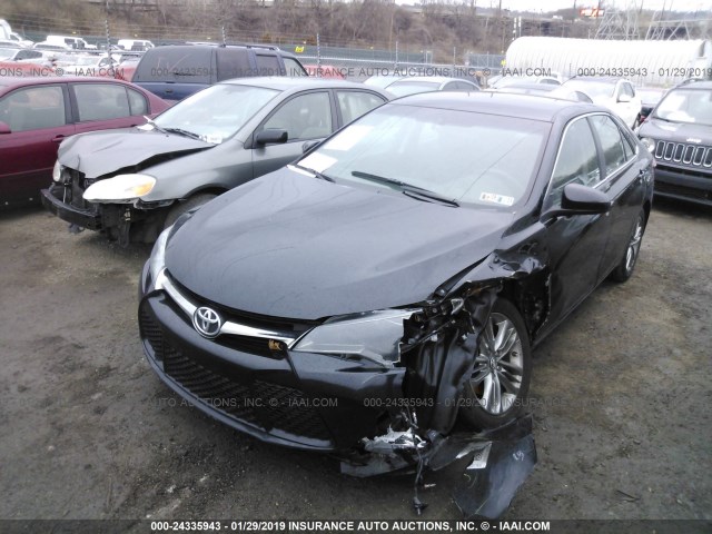 4T1BF1FK4GU258039 - 2016 TOYOTA CAMRY LE/XLE/SE/XSE BLACK photo 2