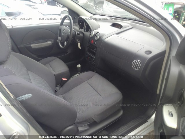 KL1TG56626B526314 - 2006 CHEVROLET AVEO LT GRAY photo 5