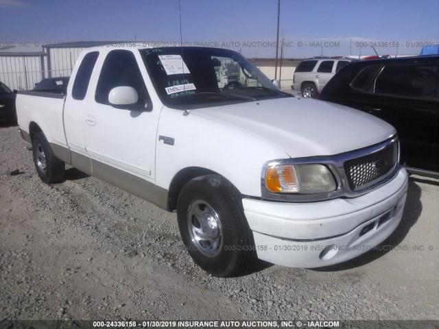 1FTZX1727YNB35670 - 2000 FORD F150 WHITE photo 1