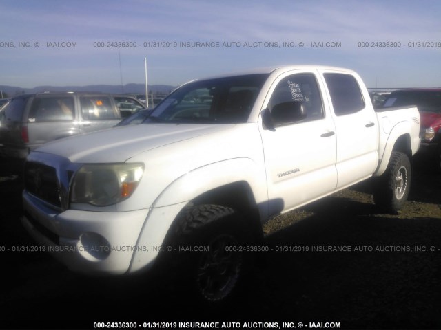 5TELU42NX8Z518310 - 2008 TOYOTA TACOMA DOUBLE CAB 白色 照片 2