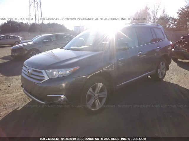 5TDYK3EH8CS065323 - 2012 TOYOTA HIGHLANDER LIMITED GRAY photo 2