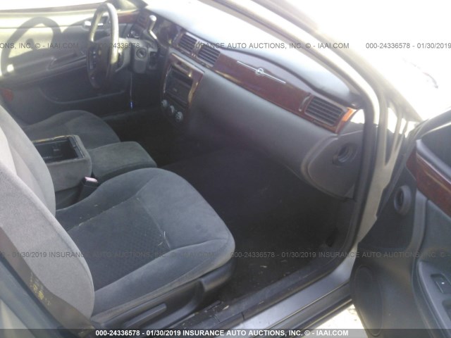 2G1WT55K369409299 - 2006 CHEVROLET IMPALA LT GRAY photo 5