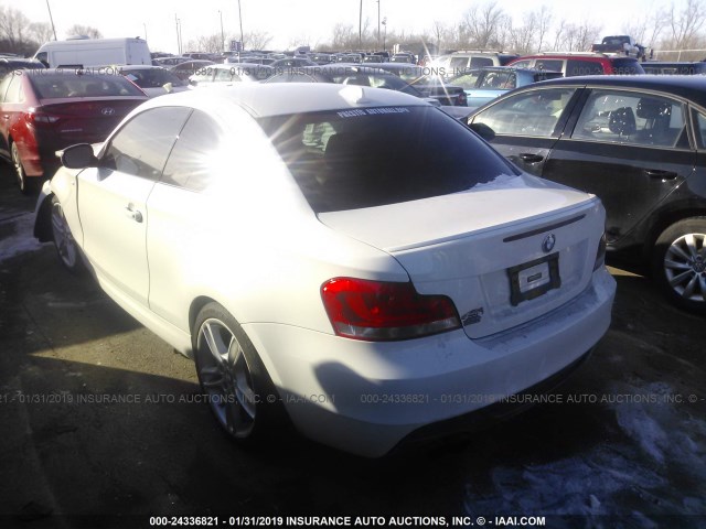 WBAUC9C51CVM12226 - 2012 BMW 135 I WHITE photo 3