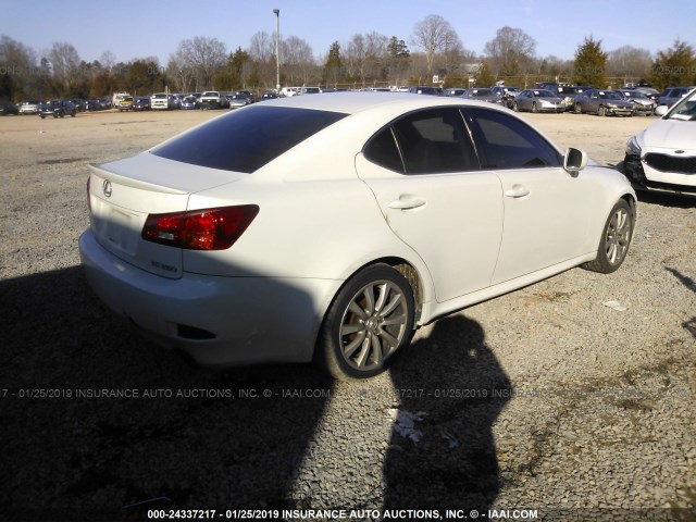 JTHCK262X65006541 - 2006 LEXUS IS 250 WHITE photo 4