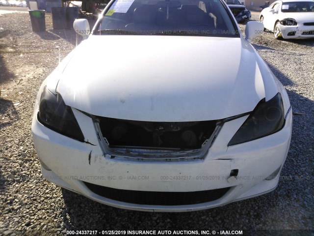 JTHCK262X65006541 - 2006 LEXUS IS 250 WHITE photo 6