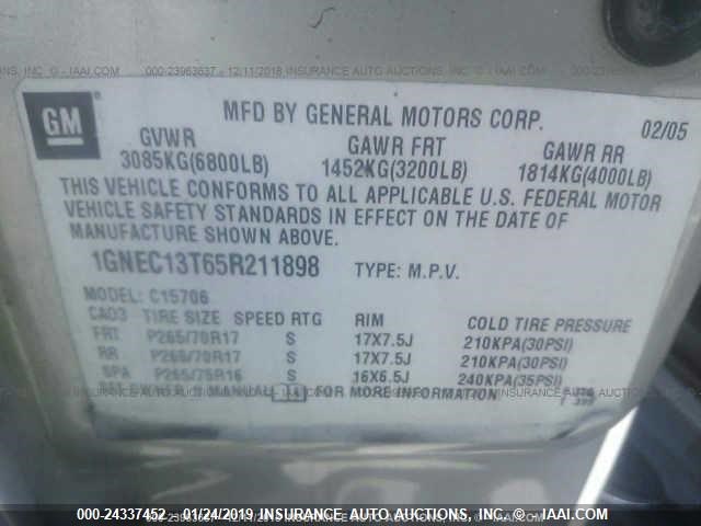 1GNEC13T65R211898 - 2005 CHEVROLET TAHOE GRAY photo 9