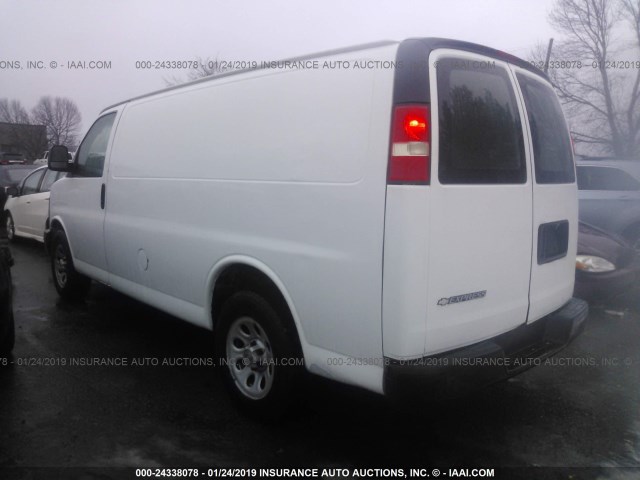 1GCFG15X491117833 - 2009 CHEVROLET EXPRESS G1500  WHITE photo 3