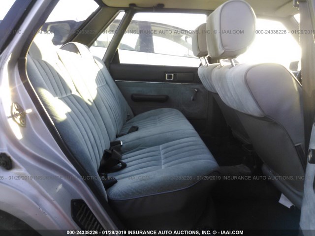 JT2SV12E9F0258141 - 1985 TOYOTA CAMRY DLX 银色 照片 8