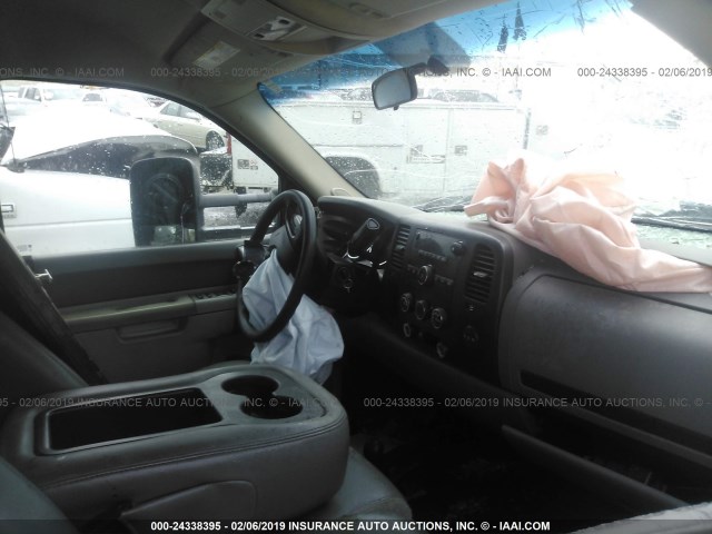 1GB4KZCL8BF140145 - 2011 CHEVROLET SILVERADO K3500 Unknown photo 5