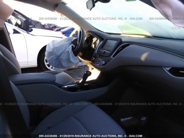 1G1ZB5ST1HF160427 - 2017 CHEVROLET MALIBU LS SILVER photo 5