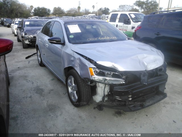 3VW4T7AJ2EM237311 - 2014 VOLKSWAGEN JETTA GLI SILVER photo 1