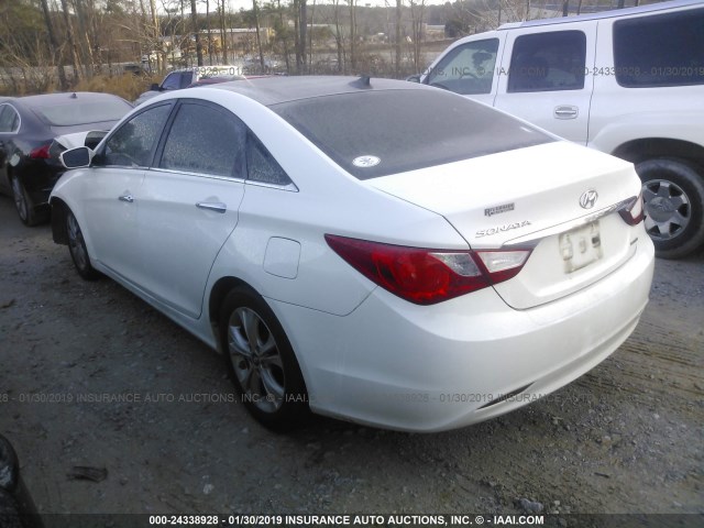 5NPEC4AC9DH718863 - 2013 HYUNDAI SONATA SE/LIMITED WHITE photo 3