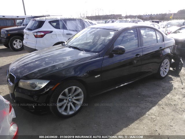 WBAPH7C51BE680078 - 2011 BMW 328 I BLACK photo 2